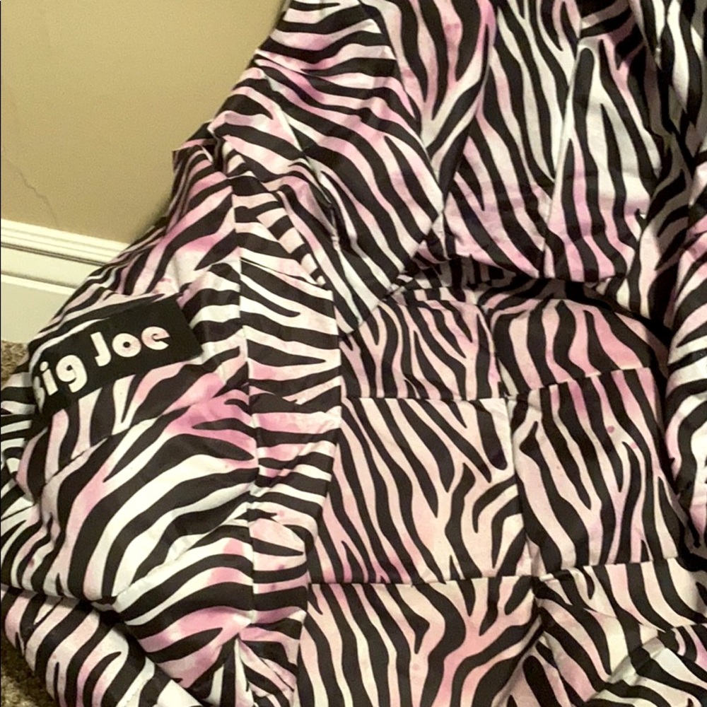BIG JOE bean bag